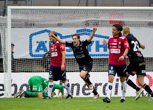 Victor Sköld, Trollhättan, gör sitt tredje mål för