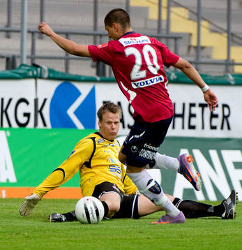 Luka Mijaljevic, Örgryte, rundar Tobias Wennergren,