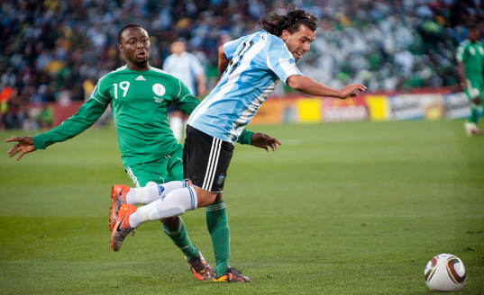 Chinedu Ogbuke Obasi, Nigeria, Carlso Tevez, Argentina