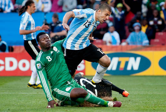 Yakubu Ayegbeni, Nigeria, Walter Samuel, Argentina