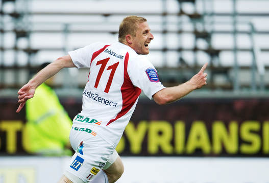 Xhevdet Llumnica, Assyriska, jubel