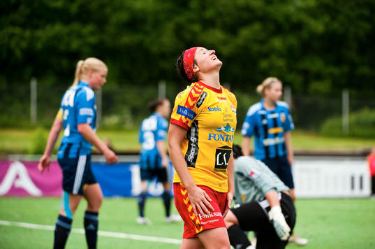 Azra Durakovic, Tyresö deppar