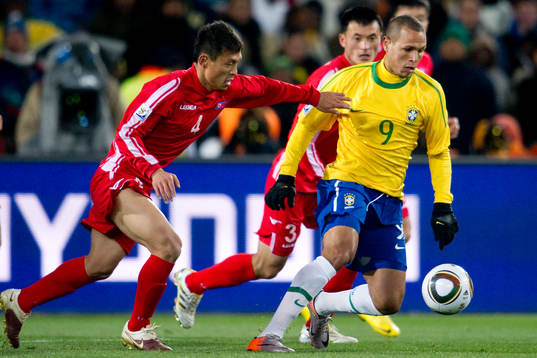 Luis Fabiano, Brasilien, Pak Nam Choi, Nordkorea