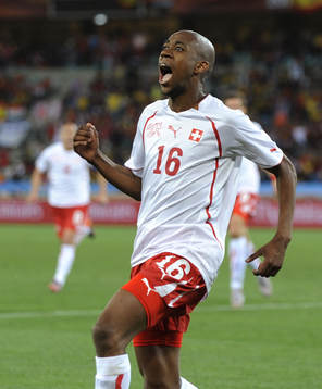 Gelson Fernandes, glädje och jubel över 0-1 till Schweiz
