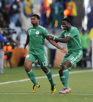 Kalu Uche och Taye Taiwo, glädje, jubel, Nigeria