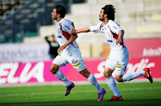 Bläddra bland fler bilder av Fotboll, Superettan, Assyriska - Landskrona