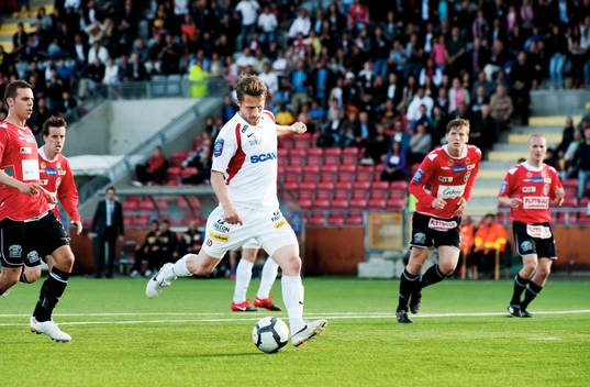 Göran Marklund, Assyriska, gör 3-1
