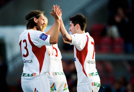 Gustav Segerström och Nahir Besara, Assyriska, jubel