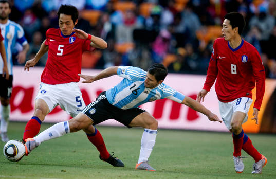 Kim Nam-Il, Sydkorea, Sergio Agüero, Argentina