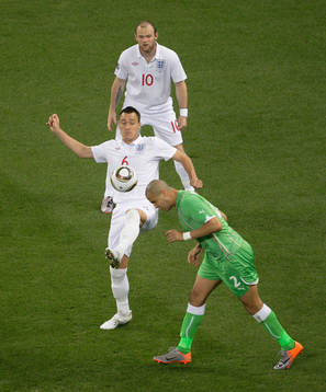 Wayne Rooney, John Terry, England och Madjid Bougherra,