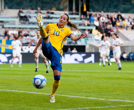 Kosovare Asllani, Sverige