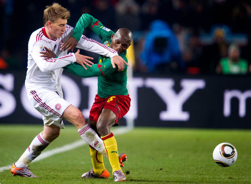 Nicklas Bendtner, Danmark, Gérémi Njitap, Kamerun