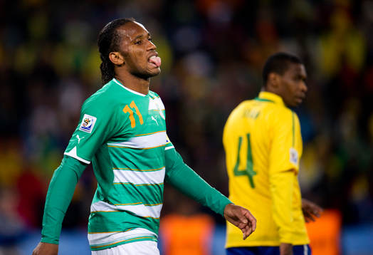 Didier Drogba, Elfenbenskusten räcker ut tungan
