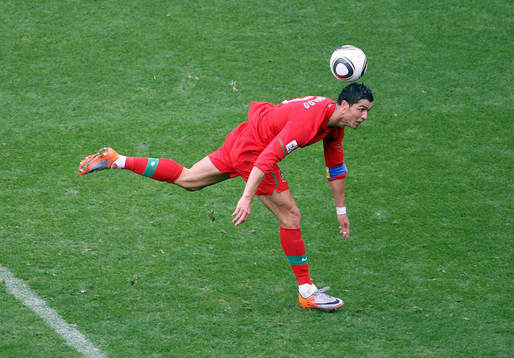 Bläddra bland fler bilder av Fotboll, VM 2010, Portugal v Nordkorea