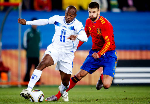 David Suazo, Honduras, Gerard Piqué, Spanien