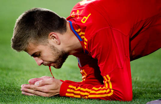 Gerard Piqué, Spanien, blöder, blod, skada