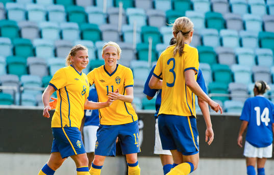 Sara Lindén  jublar