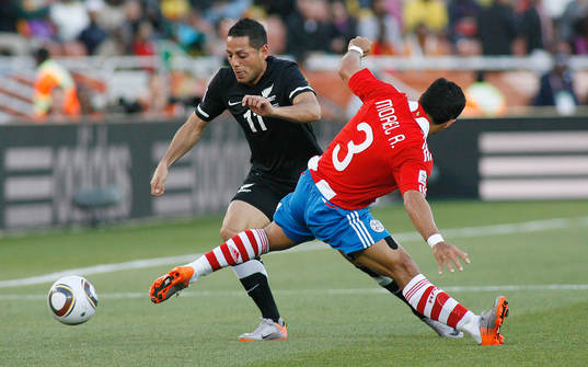 Claudio Morel, Paraguay och Leo Bertos, Nya Zeeland