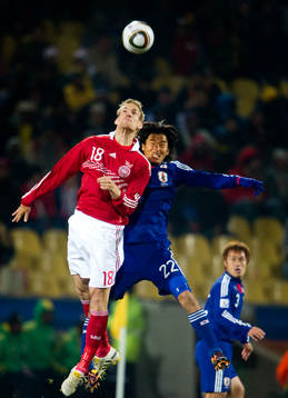 Sören Larsen, Danmark och Yuji Nakazawa, Japan
