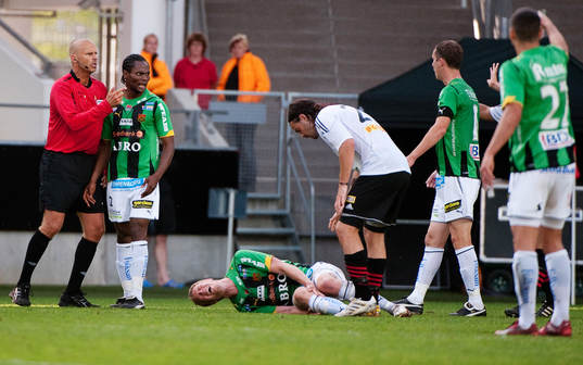 Björn Andersson, GAIS, gick lämna planen skadad