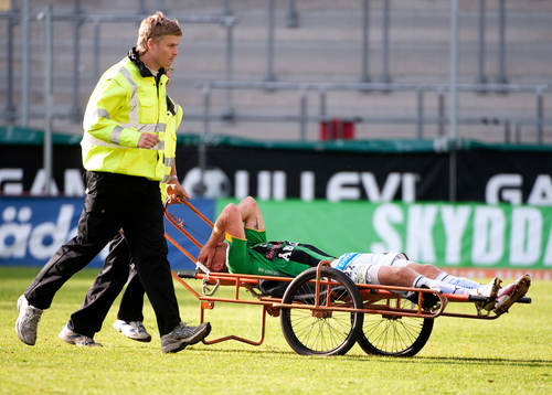 Björn Andersson, GAIS, gick lämna planen skadad