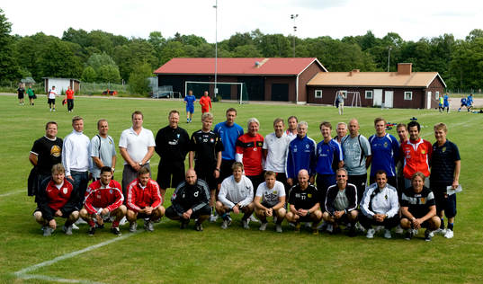 Fotboll, Tränarläger