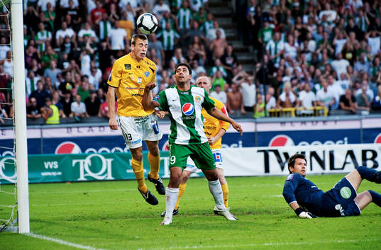 Kristoffer Englén, Falkenberg, nickar bort en farlig boll