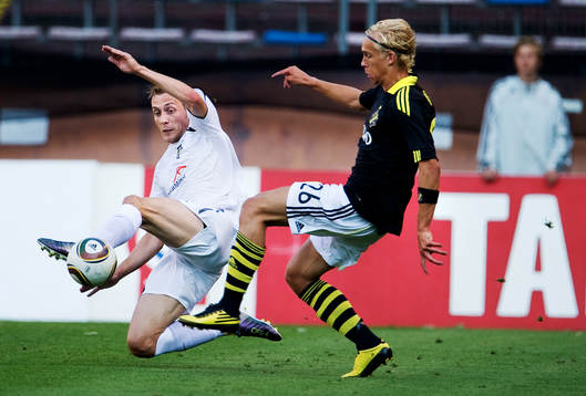 Dan Collette, Jeunesse Esch, är före Pontus Engblom, AIK,