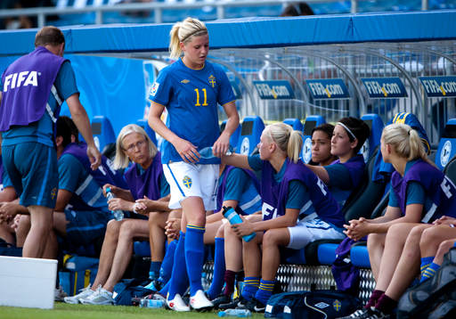 Olivia Schough, Sverige blir utbytt