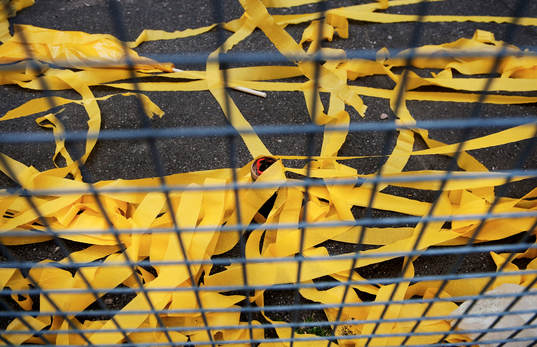 AIK-klacken satte igång rök som försenade matchstarten