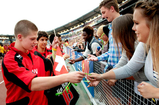 Fotboll, Gothia Cup, Invigning