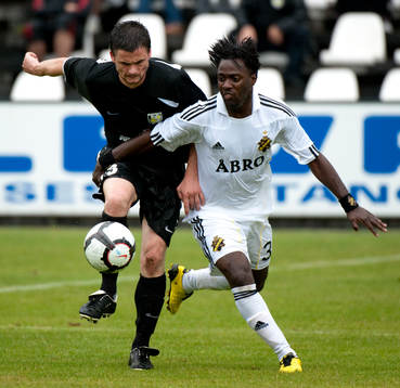 Dulee Johnson, AIK mot Kevin Martin, Jeunesse