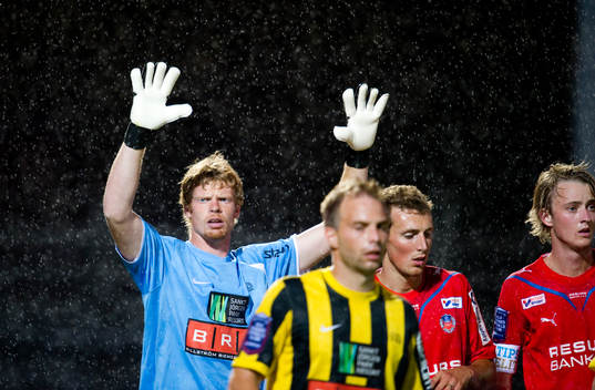 Christoffer Källqvist, målvakt, Häcken står i regnet