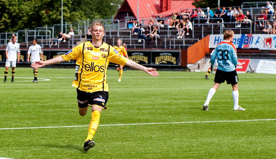 P17, Elfsborg - AIK: Simon Hedlund gör 1-0, jubel
