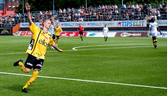 P17, Elfsborg - AIK: Simon Hedlund gör 2-0, jubel