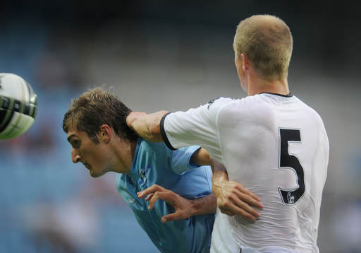 Dardan Rexhepi, malmö, och Brede Hangeland, Fulham