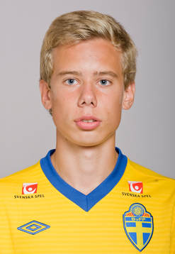 Jonathan Häll, Sverige
