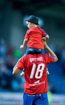 Alexander Gerndt, Helsingborg, 3 mål, med sonen på