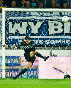 Andreas Isaksson, Isaksson, målvakt