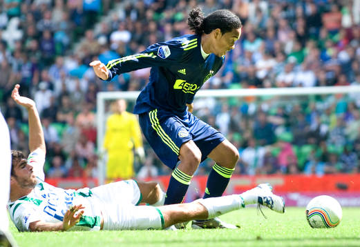 Urby Emanuelson, Ajax