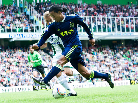 Urby Emanuelson, Ajax