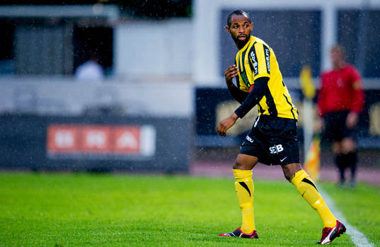 Rene Makondele,  debut