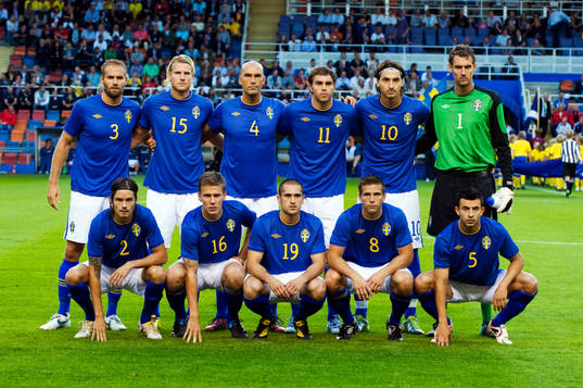 Sveriges startelva, line up. lagbild Övre raden från