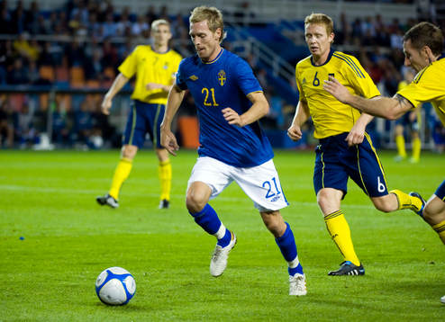 Christian Wilhelmsson, Sverige och Barry Robson, Skottland