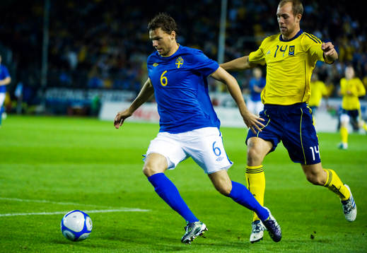 Marcus Berg, Sverige och Steven Whittaker, Skottland