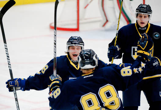 Jesper Fasth och Simon Önnerud, HV71 (Jubel)