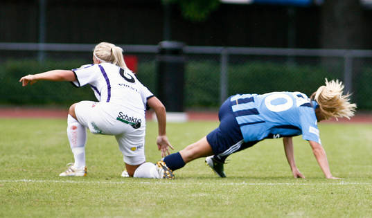 Bläddra bland fler bilder av Fotboll, Damallsvenskan, Djurgården - Jitex