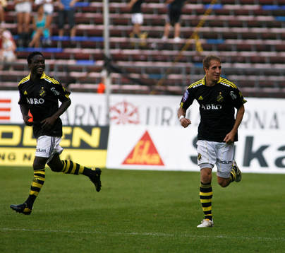 Saihou Jagne och Kenny Pavey, AIK (Jubel)