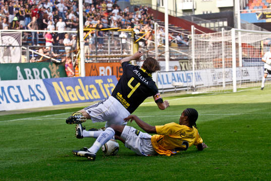 Nils-Eric Johansson, AIK och Richard Ekunde, Gais