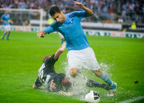 Jimmy Durmaz, Malmö Jonas Lantto, Gefle. Regn, oväder